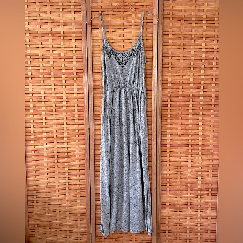 Heather-Grey Geometric Pattern Maxi Dress